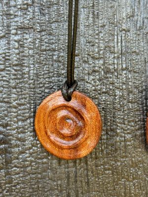 Collier pendentif bois vague