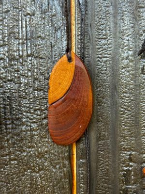Collier pendentif 2 bois