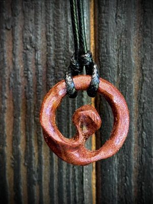 Collier pendentif bois noeud