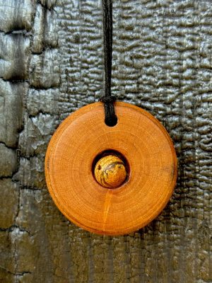 Collier pendentif bois et perle