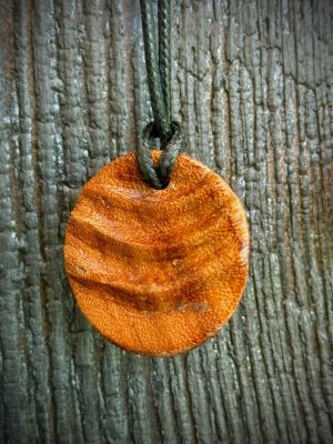 Collier pendentif bois vague