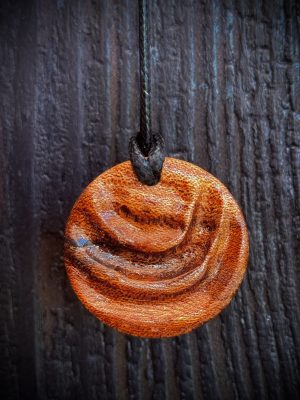 Collier pendentif bois vague