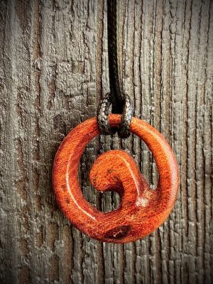 Collier pendentif bois vague