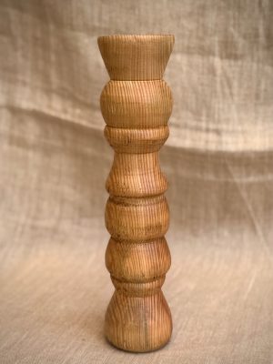 Grand vase en bois tourné en pin