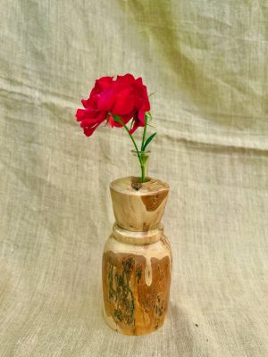 Vase en bois tourné soliflore fleurs fraîches