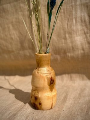 Vase en bois tourné en frêne