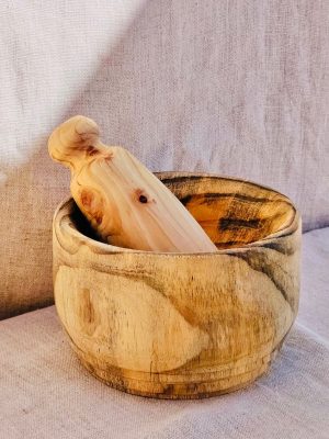 Mortier et pilon en bois tourné en pin