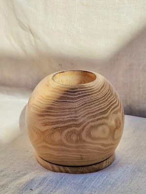 Vase rond en bois tourné en acacia